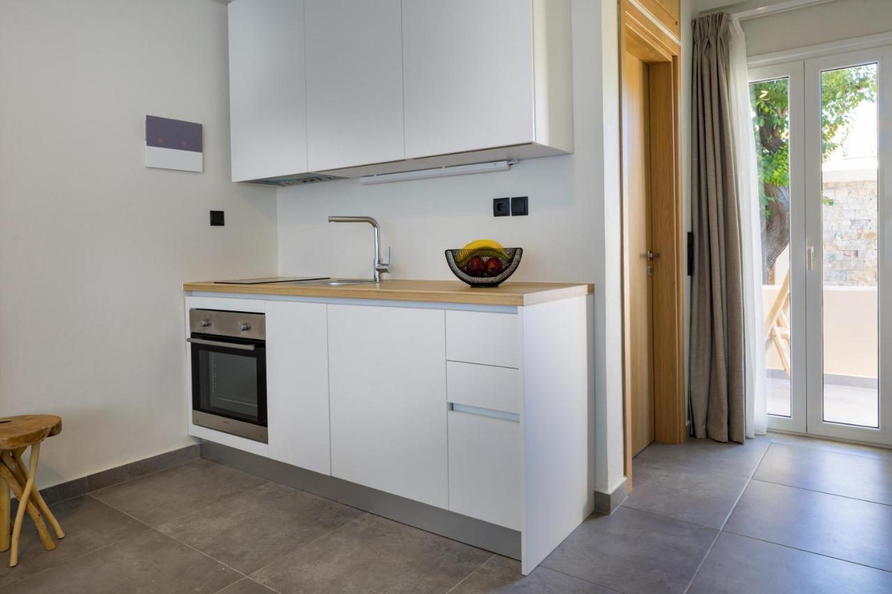 S U E N O - Studios And Apartments, With Shared Pool Като-Даратсо Экстерьер фото